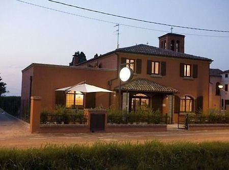 Locanda Il Fagiano Sette Polesini Exterior photo