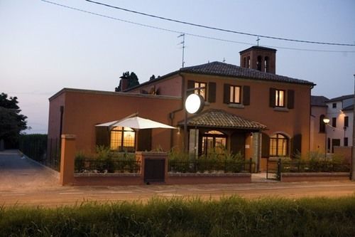 Locanda Il Fagiano Sette Polesini Exterior photo