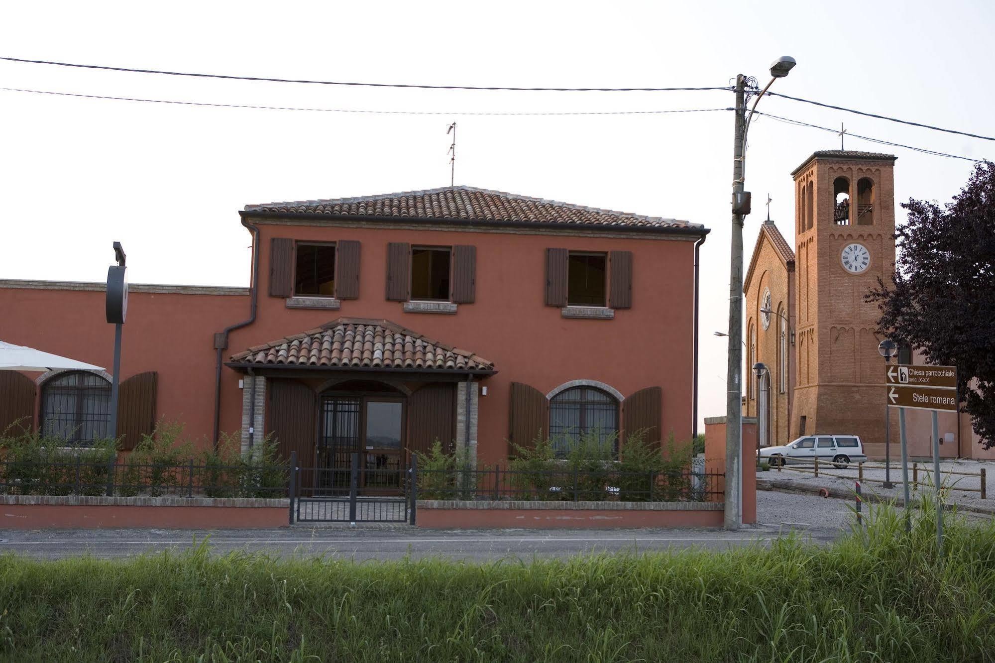 Locanda Il Fagiano Sette Polesini Exterior photo
