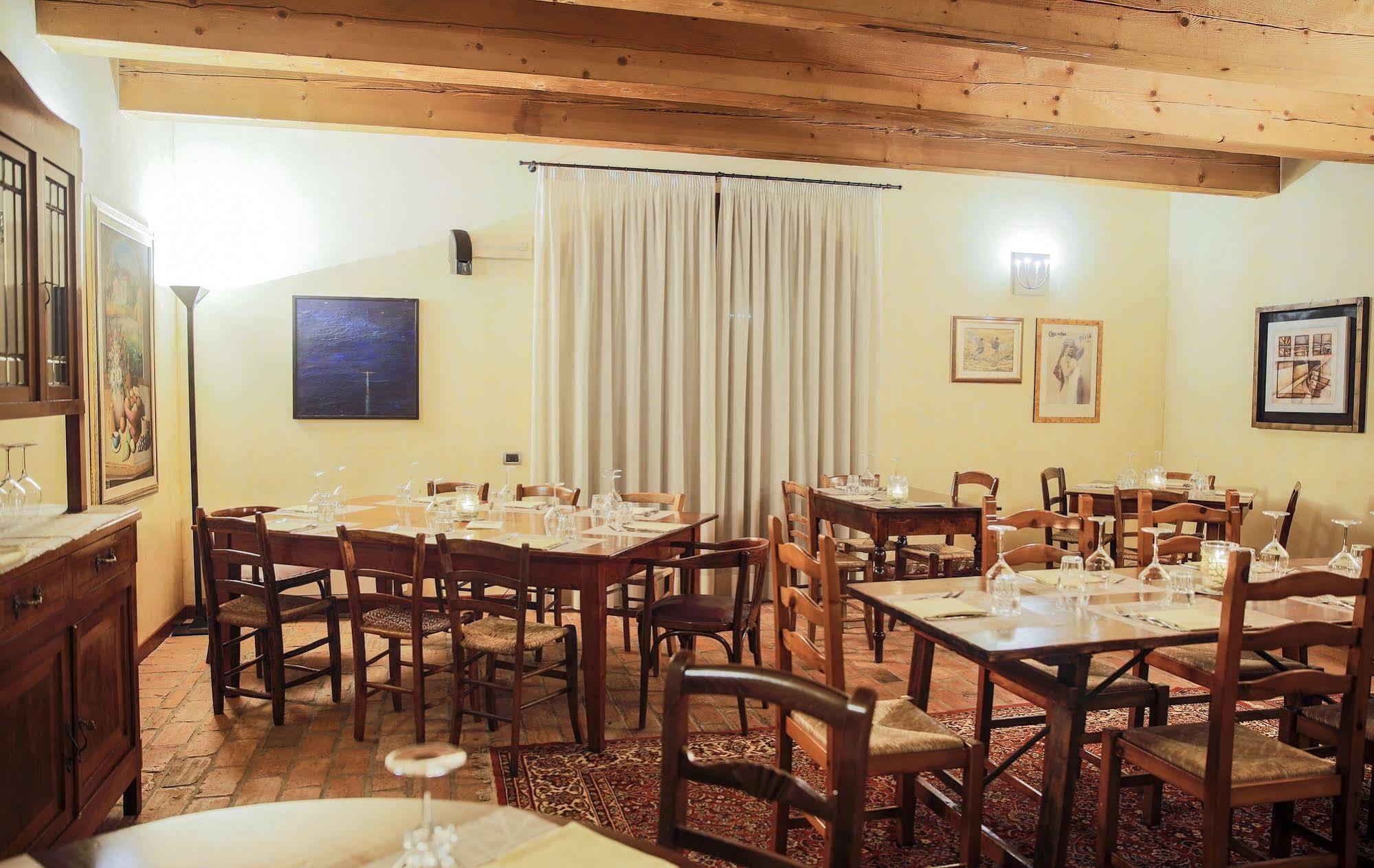 Locanda Il Fagiano Sette Polesini Exterior photo